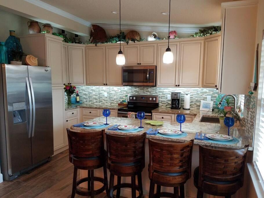 Bahamian Cottage - Heated Pool Walk To The Beach 可可比奇 外观 照片