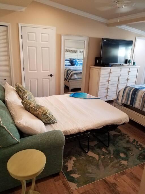 Bahamian Cottage - Heated Pool Walk To The Beach 可可比奇 外观 照片